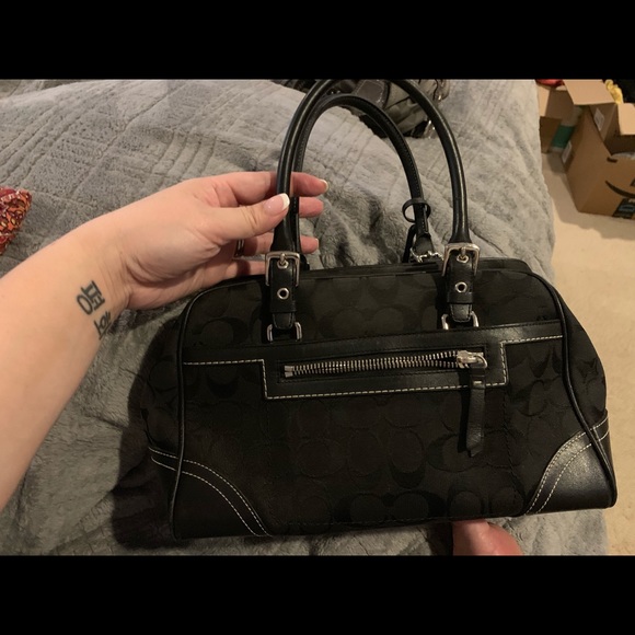 Coach purse - Picture 2 of 7